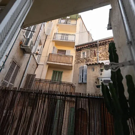 Appartement, 2 Pieces Traversant, Balcon, & Forville & Suquet Апартаменты