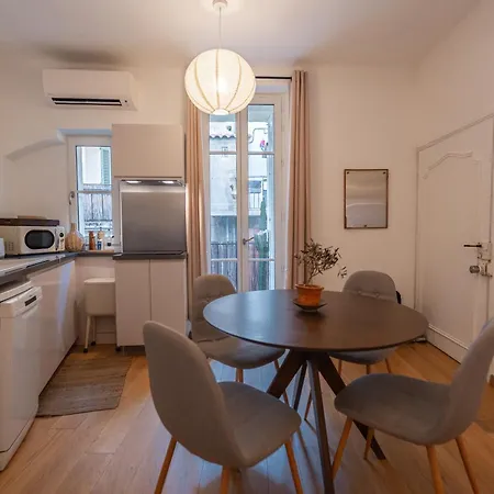 Appartement, 2 Pieces Traversant, Balcon, & Forville & Suquet * 칸느