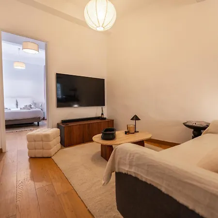 Appartement, 2 Pieces Traversant, Balcon, & Forville & Suquet * 칸느